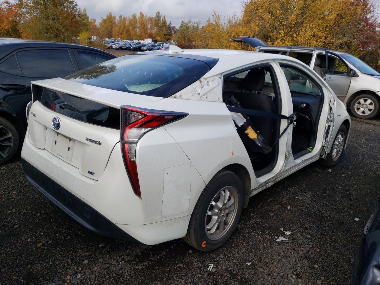 Image 3 of 2018 TOYOTA PRIUS  2018 with VIN JTDKARFU7J3054481