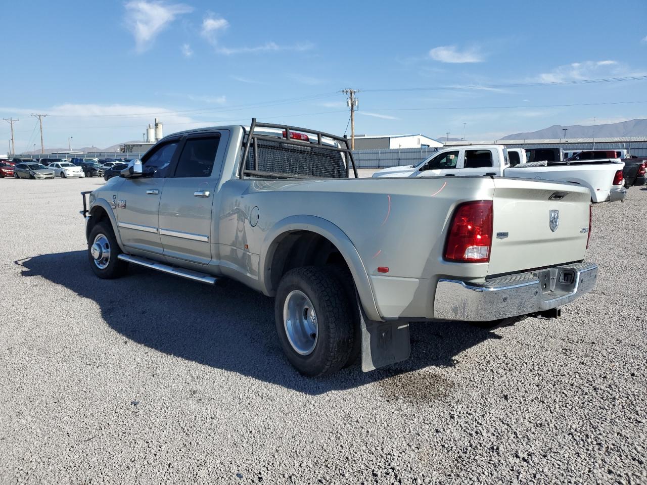 Obraz 2 z 2010 DODGE RAM 3500  2010 z VIN 3D73Y4CL7AG137331