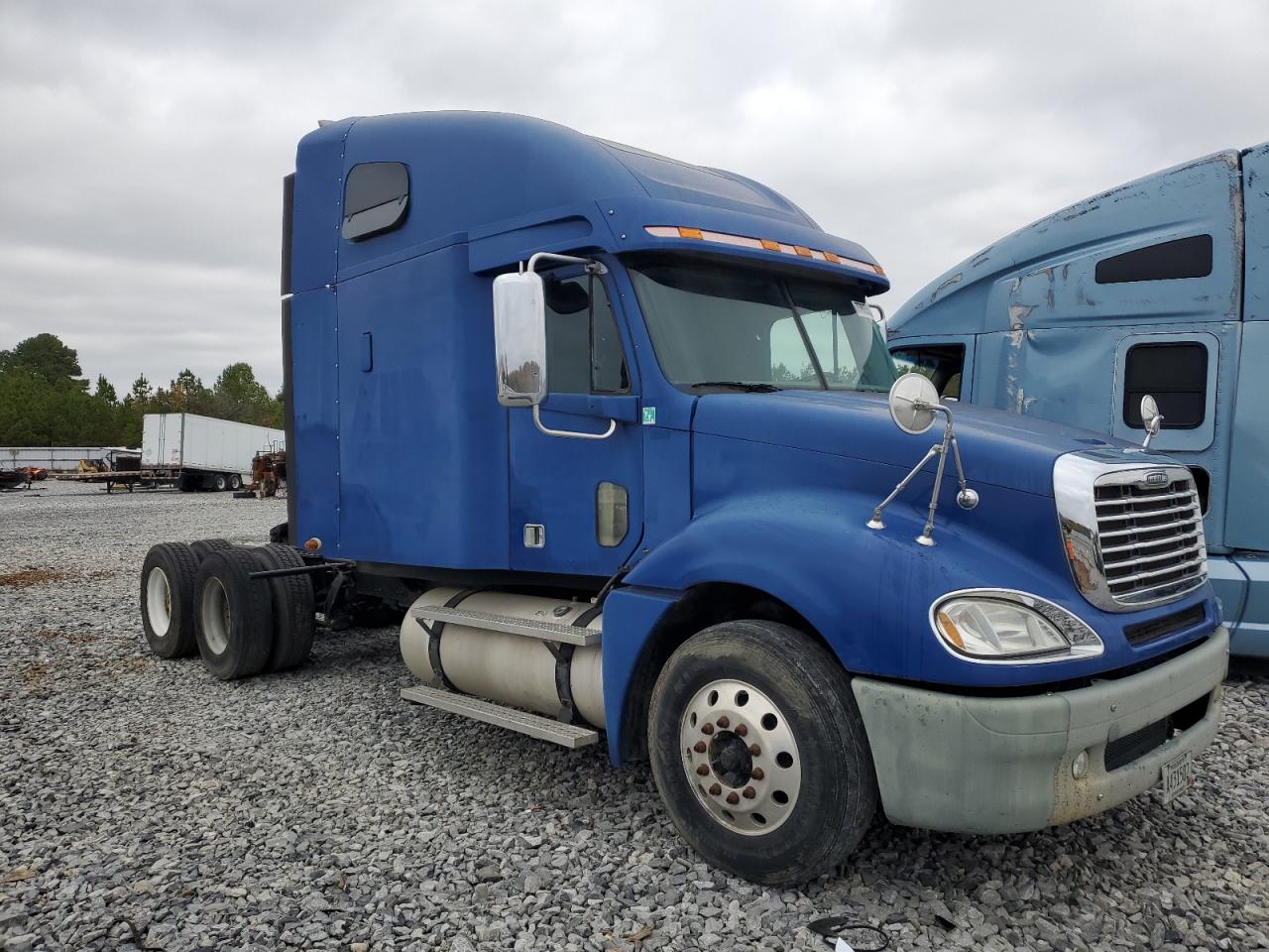2011 FREIGHTLINER CONVENTIONAL COLUMBIA 2011 image