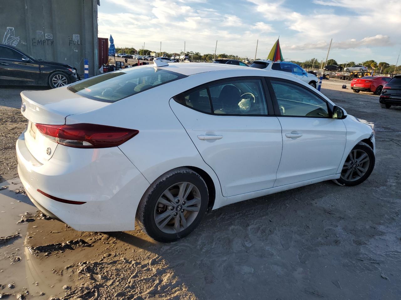 Obraz 3 z 2018 HYUNDAI ELANTRA SEL 2018 z VIN 5NPD84LF7JH369363