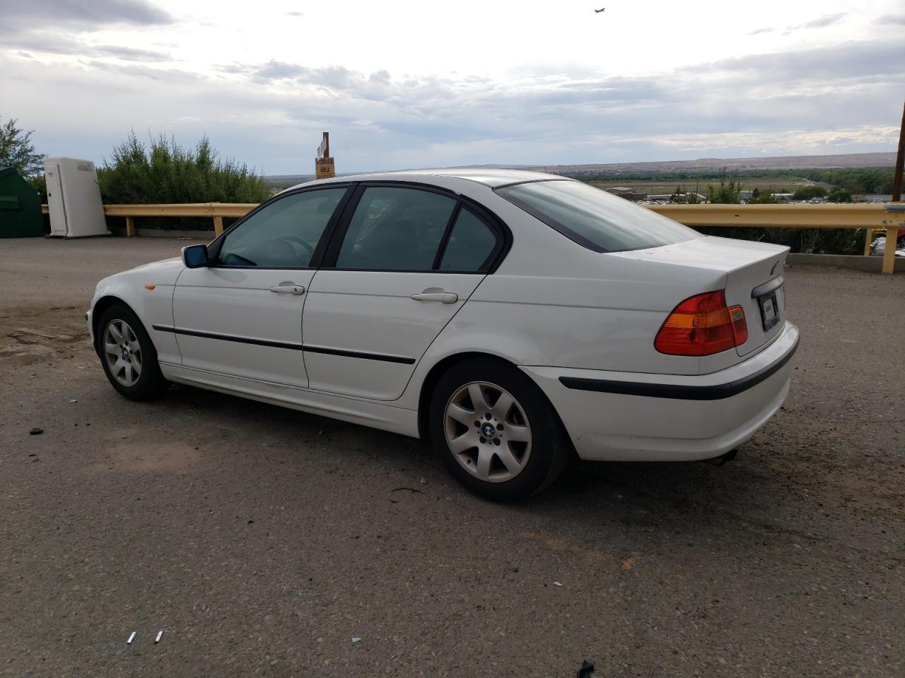 Изображение 2 2003 BMW 325 I 2003 с VIN WBAET37443NJ30052