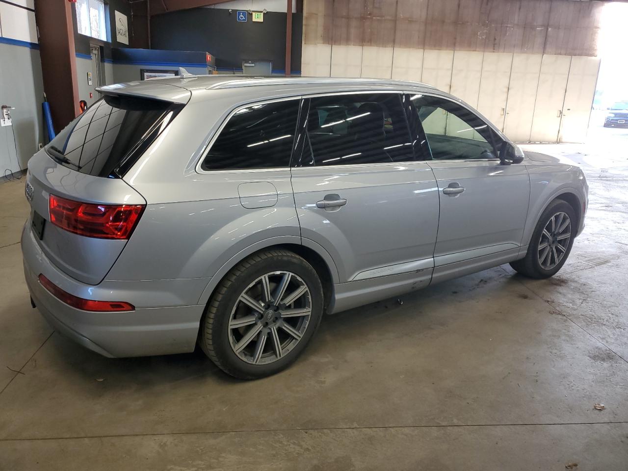 Image 3 of 2019 AUDI Q7 PREMIUM PLUS 2019 with VIN WA1LHAF7XKD023064