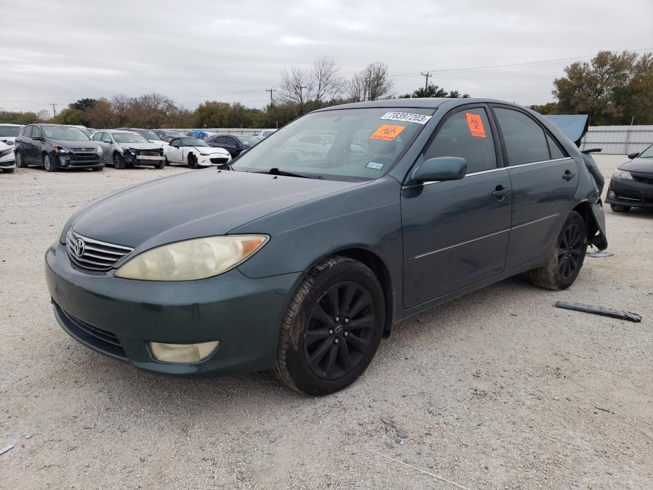 Obraz 1 z 2006 TOYOTA CAMRY LE 2006 z VIN JTDBF32K260167945