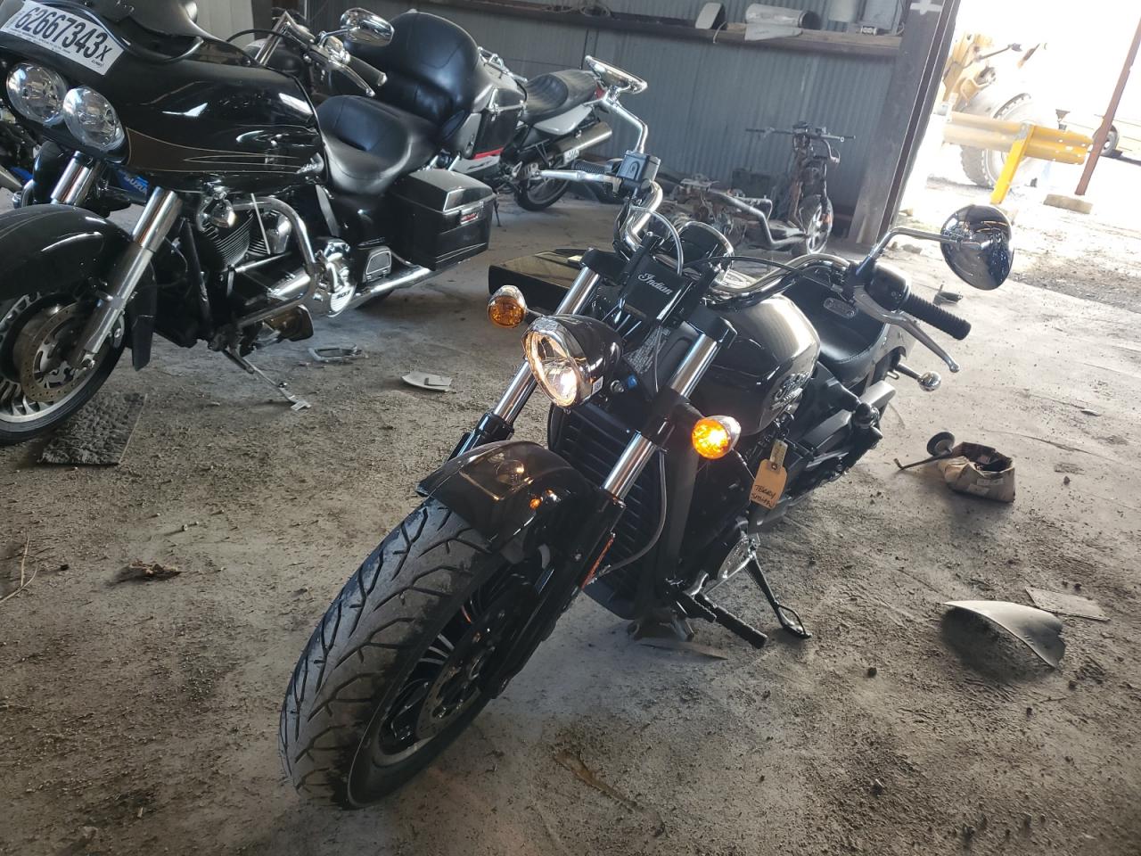 Изображение 2 2023 INDIAN MOTORCYCLE CO. SCOUT  2023 с VIN 56KMSB004P3191206