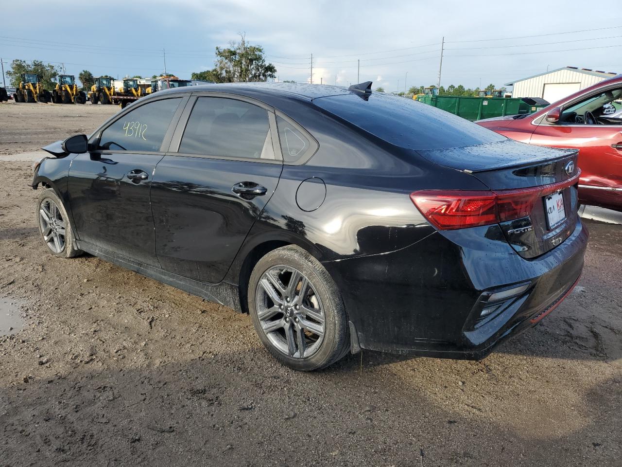 Image 2 of Kia Forte Gt Line 2021 with VIN 3KPF34AD6ME410650