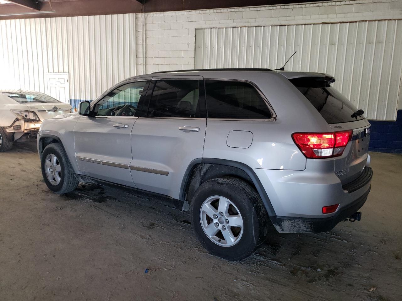 Obraz 2 z 2012 JEEP GRAND CHEROKEE LAREDO 2012 z VIN 1C4RJFAG6CC209300