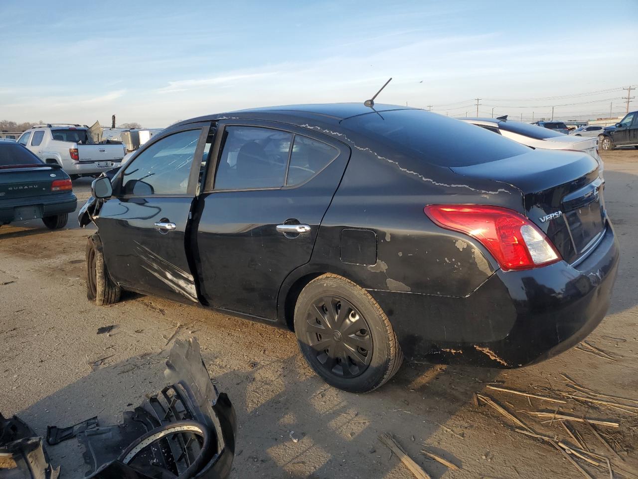Obraz 2 z 2012 NISSAN VERSA S 2012 z VIN 3N1CN7AP1CL925383