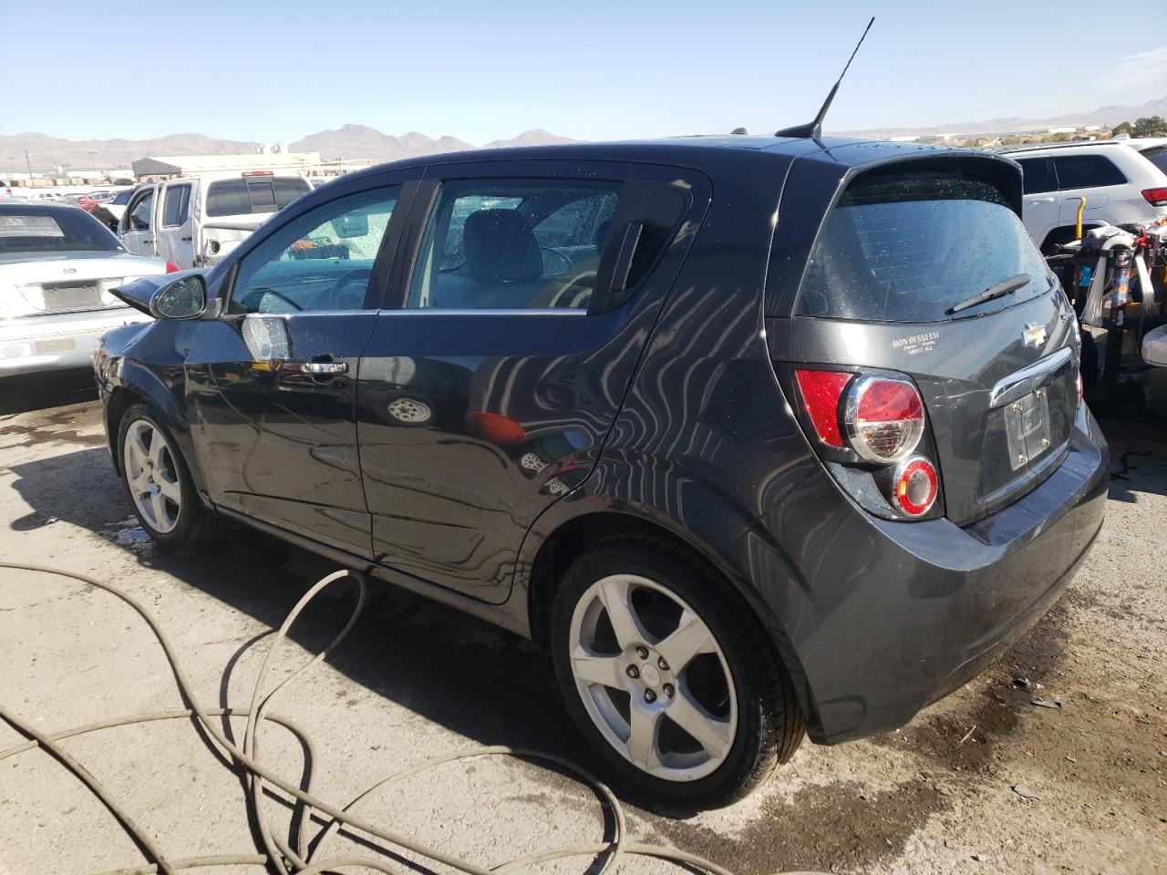 Изображение 2 2014 CHEVROLET SONIC LTZ 2014 с VIN 1G1JE6SB9E4131010