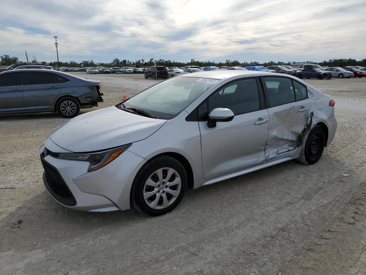 Image 1 of 2022 TOYOTA COROLLA LE 2022 with VIN 5YFEPMAE7NP300361