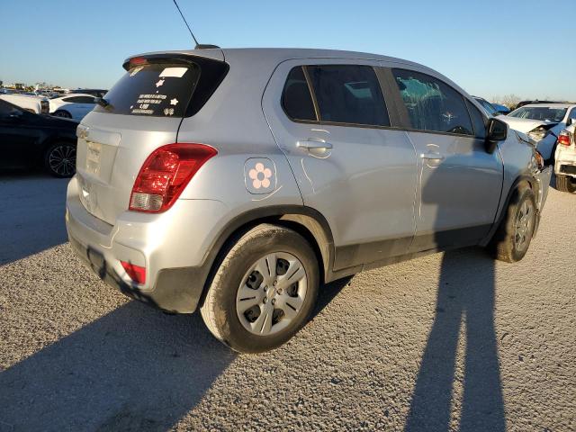 Image 3 of 2018 CHEVROLET TRAX LS 2018 with VIN KL7CJKSB2JB636037