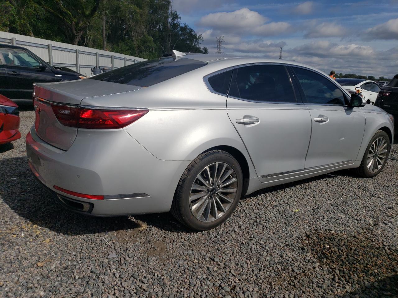 Изображение 3 2017 KIA CADENZA PREMIUM 2017 с VIN KNALC4J19H5062737