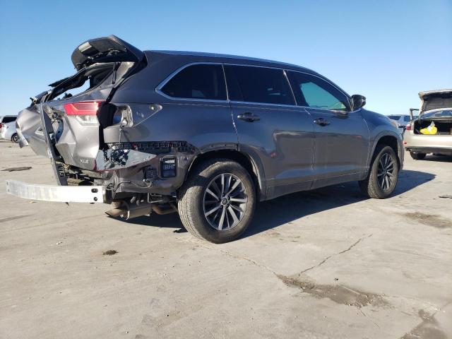 Изображение 3 2019 TOYOTA HIGHLANDER SE 2019 с VIN 5TDKZRFH9KS568280