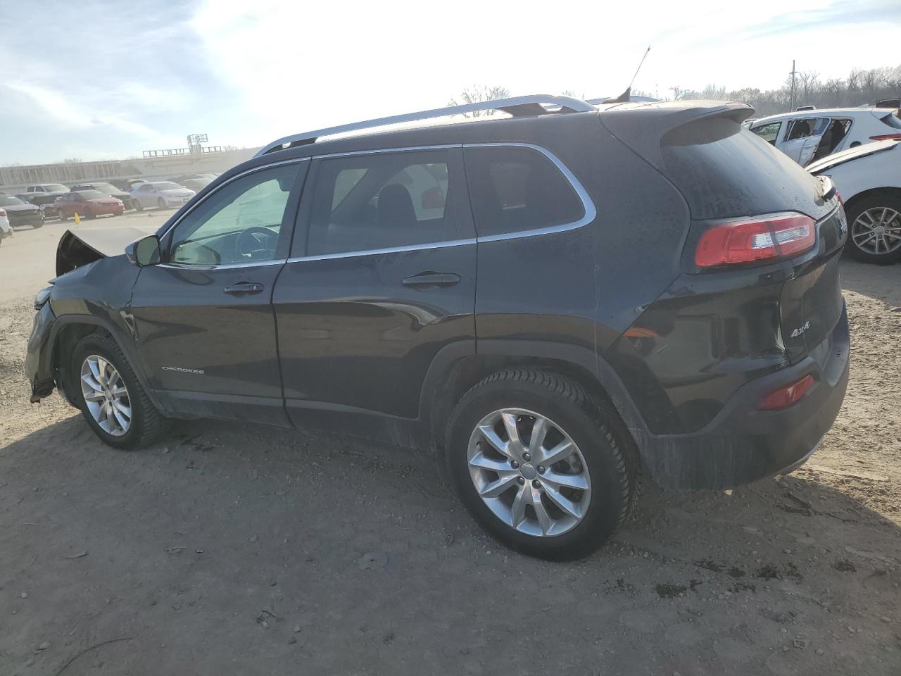Image 2 of 2015 JEEP CHEROKEE LIMITED 2015 with VIN 1C4PJMDB2FW756899