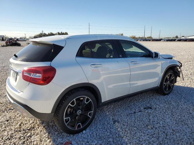Obraz 3 z 2019 MERCEDES-BENZ GLA 250 2019 z VIN WDCTG4EB2KU010352