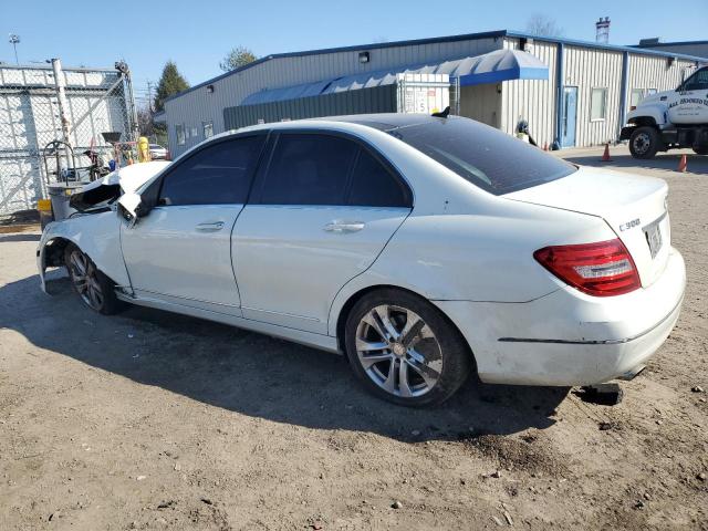 Изображение 2 2012 MERCEDES-BENZ C 300 4MATIC 2012 с VIN WDDGF8BBXCR209228