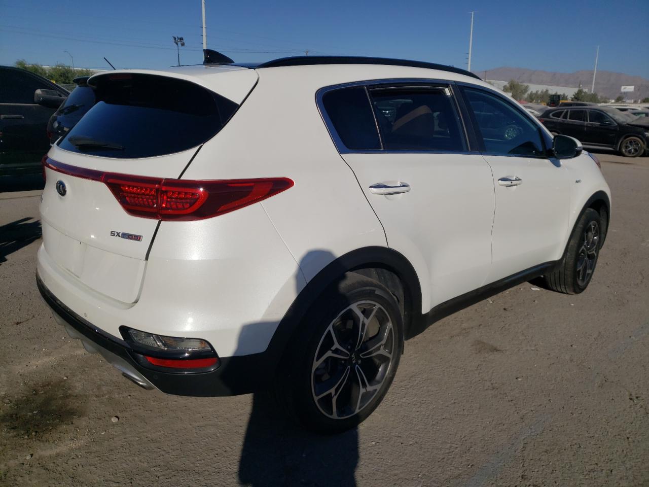 Obraz 3 z 2022 KIA SPORTAGE SX 2022 z VIN KNDPRCA6XN7027746