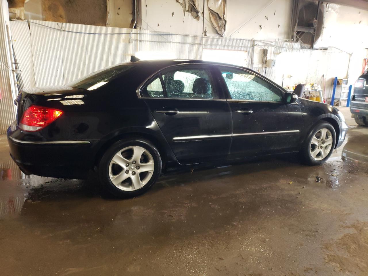 Obraz 3 z 2006 ACURA RL  2006 z VIN JH4KB16576C004824
