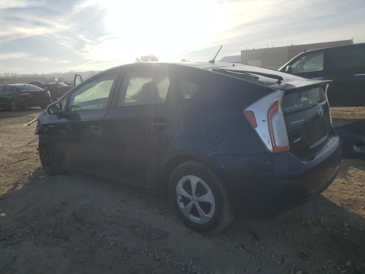 Obraz 2 z 2015 TOYOTA PRIUS  2015 z VIN JTDKN3DU3F0419784