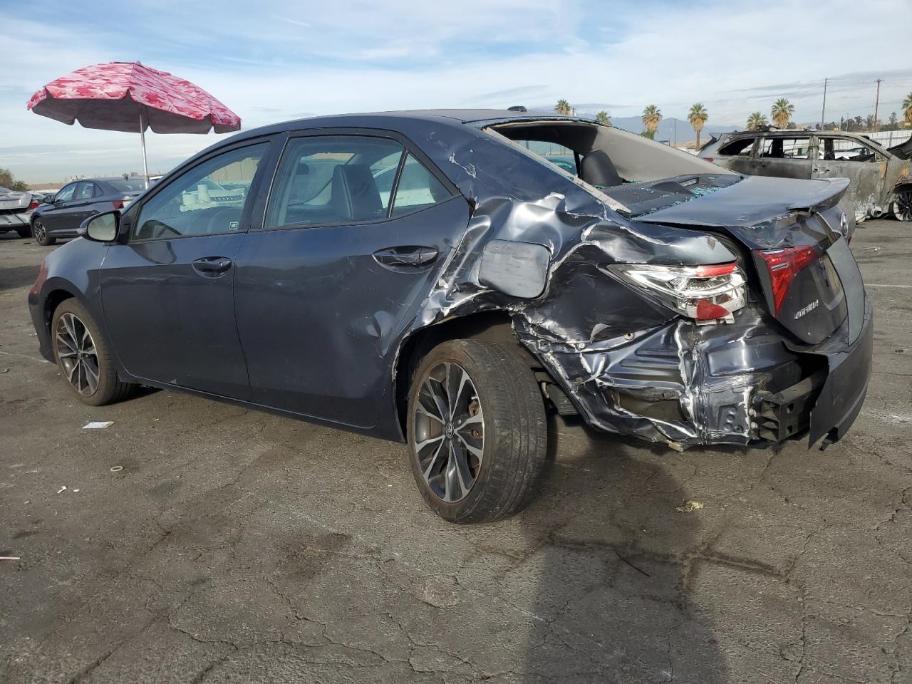 Obraz 2 z 2017 TOYOTA COROLLA L 2017 z VIN 5YFBURHE1HP608063