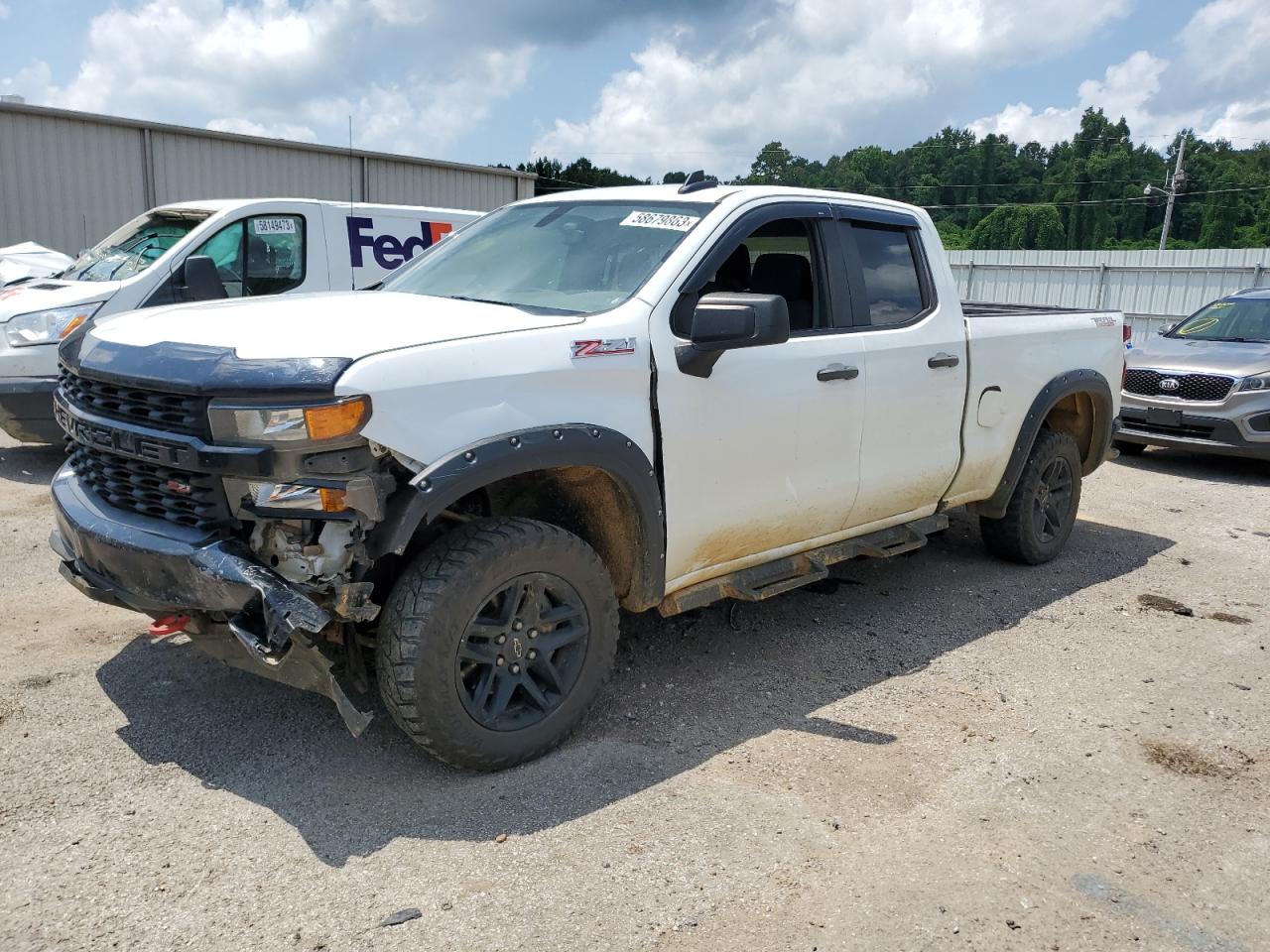 Image 1 of 2019 CHEVROLET SILVERADO K1500 TRAIL BOSS CUSTOM 2019 with VIN 1GCRYCEF0KZ227007