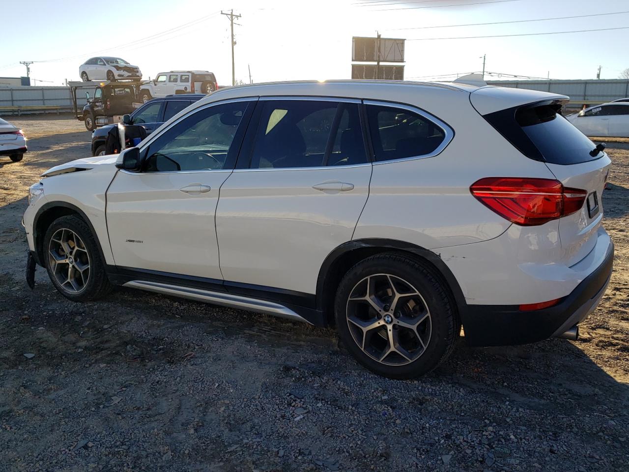 Image 2 of 2018 BMW X1 XDRIVE28I 2018 with VIN WBXHT3C32J5L26536