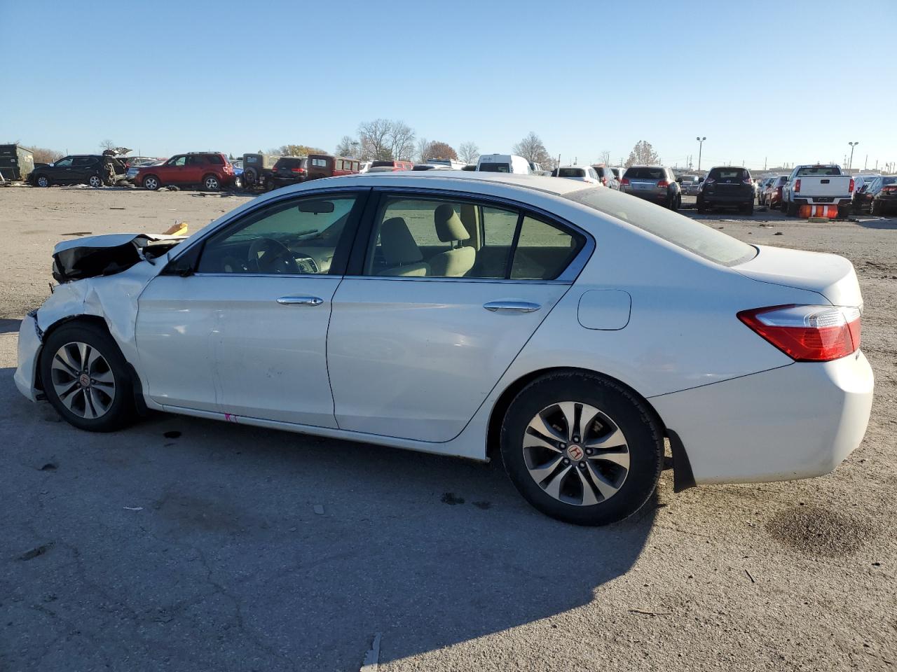 Изображение 2 2013 HONDA ACCORD LX 2013 с VIN JHMCR2F31DC000351