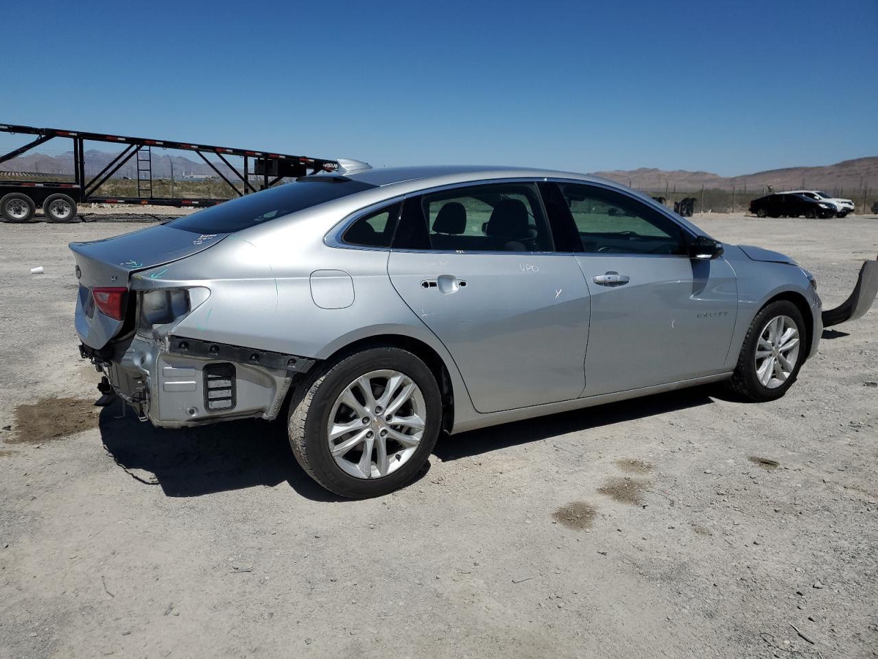 Изображение 3 2018 CHEVROLET MALIBU LT 2018 с VIN 1G1ZD5ST9JF258850