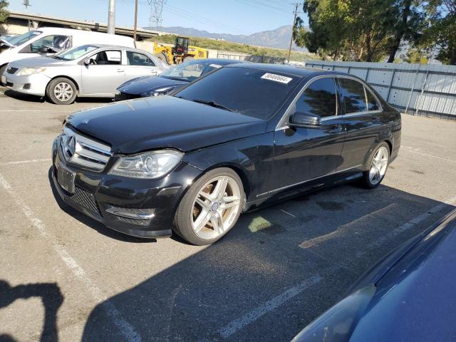 Obraz 1 z 2013 MERCEDES-BENZ C 250 2013 z VIN WDDGF4HB0DR277636