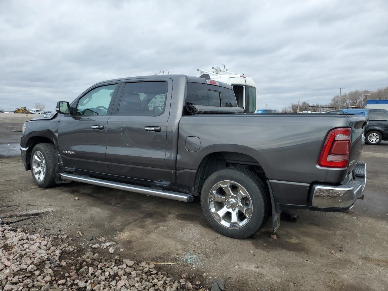 Obraz 2 z 2019 RAM 1500 BIG HORN/LONE STAR 2019 z VIN 1C6SRFFTXKN524272