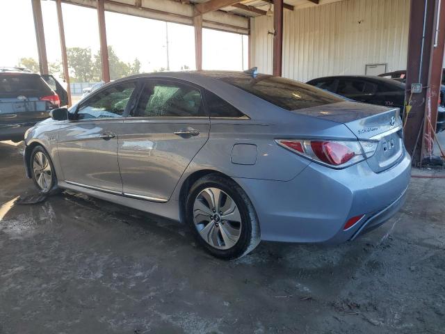 Image 2 of 2014 HYUNDAI SONATA HYBRID 2014 with VIN KMHEC4A47EA112054