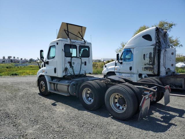 Image 3 of 2015 FREIGHTLINER CASCADIA 113  2015 with VIN 3AKJGBDV9FSGL4495