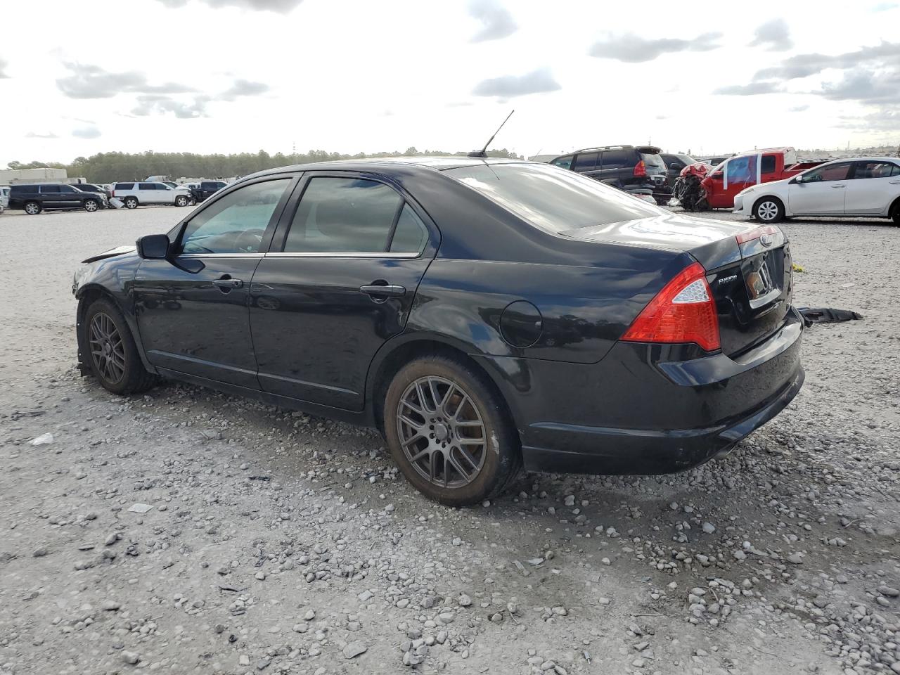 Image 2 of 2010 FORD FUSION SE 2010 with VIN 3FAHP0HG7AR430289