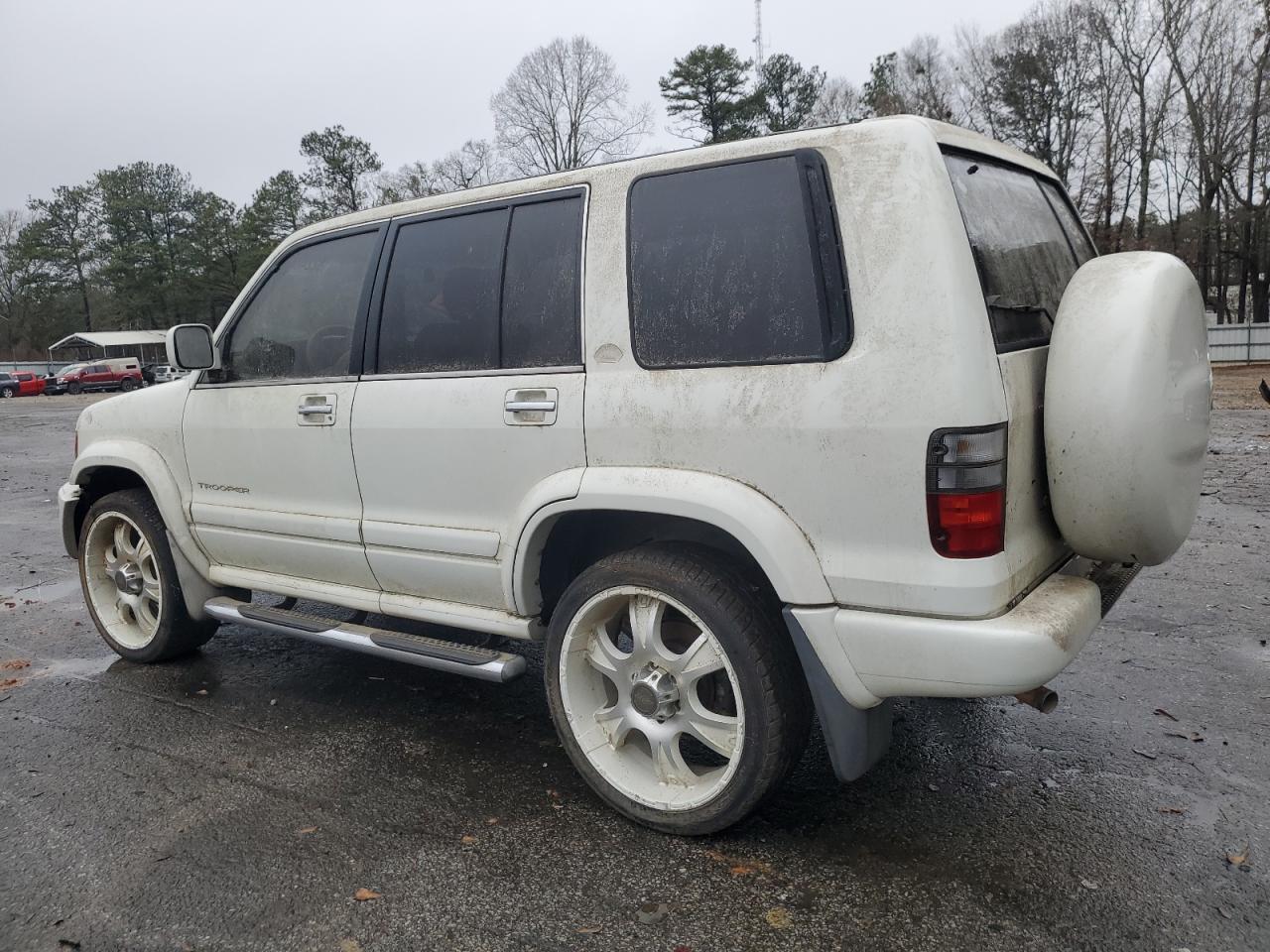 Image 2 of 2001 ISUZU TROOPER S 2001 with VIN JACDS58X417J15587