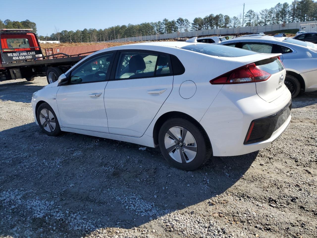 Image 2 of 2017 HYUNDAI IONIQ BLUE 2017 with VIN KMHC65LC6HU048049