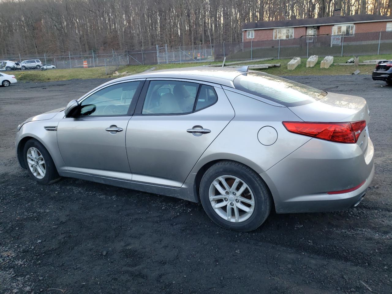 Obraz 2 z 2012 KIA OPTIMA LX 2012 z VIN KNAGM4A79C5295013