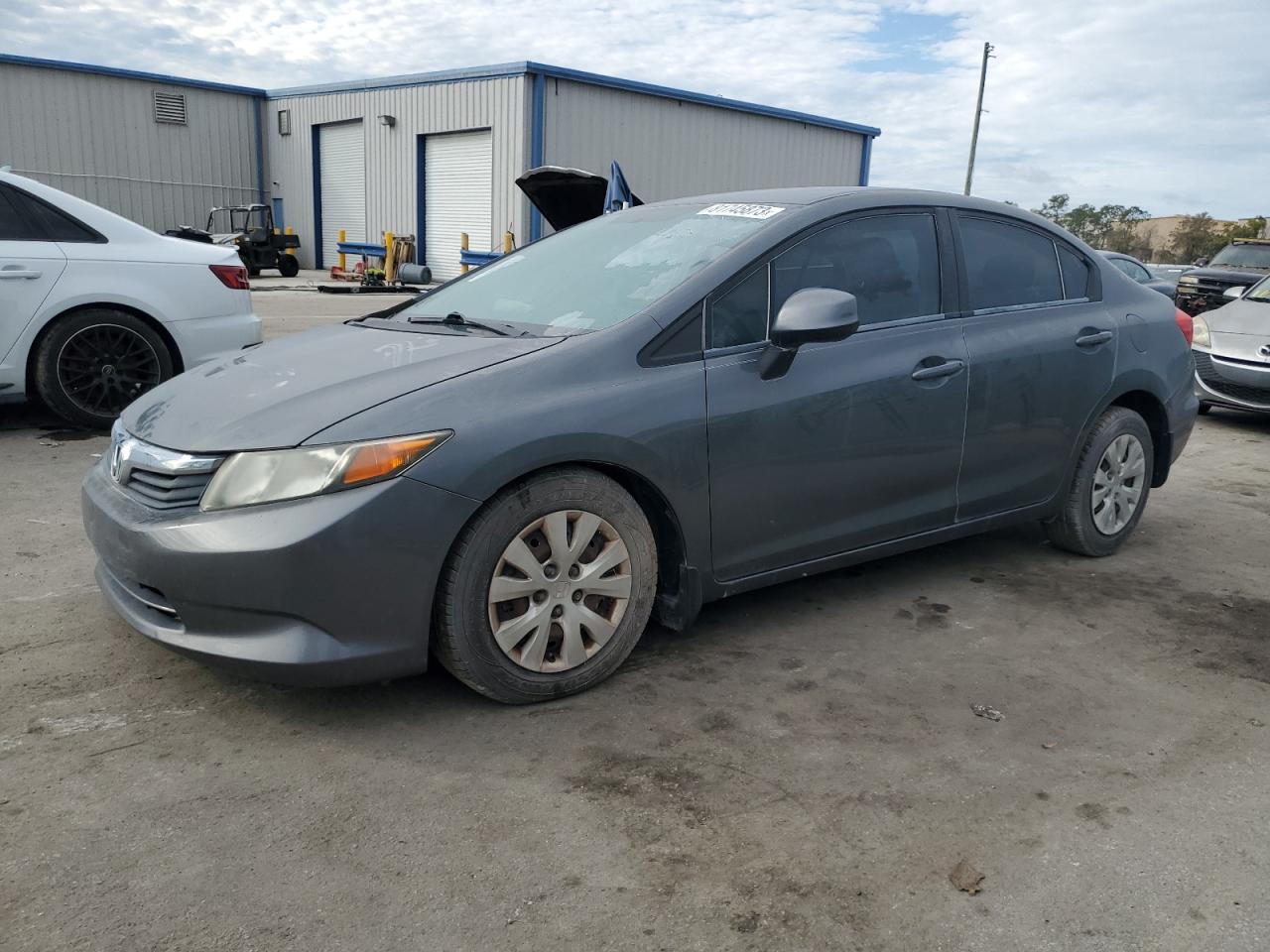Obraz 1 z 2012 HONDA CIVIC LX 2012 z VIN 19XFB2F56CE066258