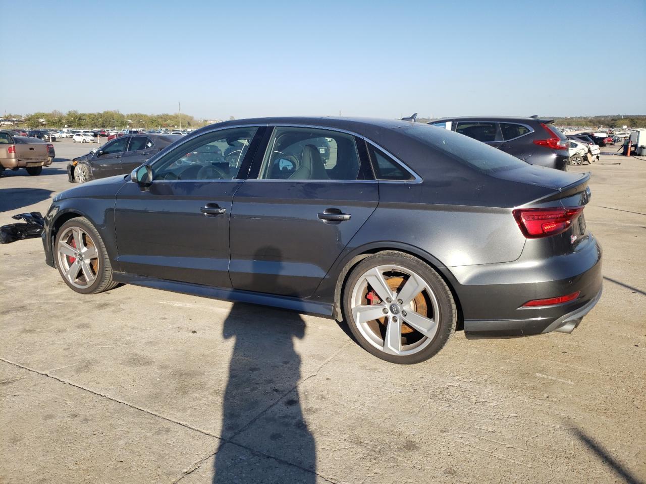 Obraz 2 z 2018 AUDI S3 PREMIUM PLUS 2018 z VIN WAUB1GFF1J1013858