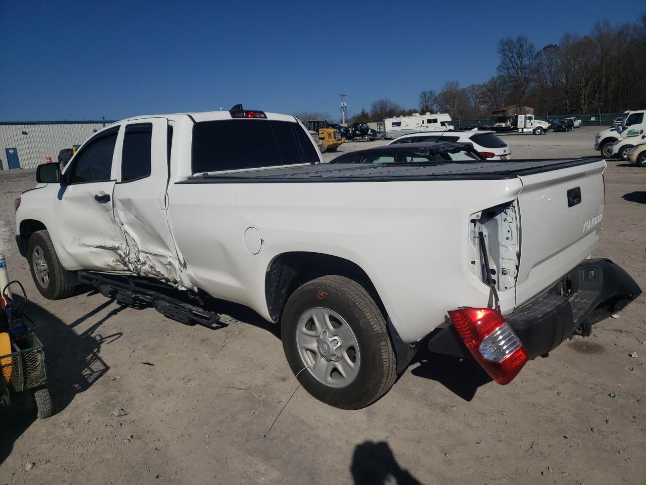 Image 2 of 2021 TOYOTA TUNDRA DOUBLE CAB SR/SR5 2021 with VIN 5TFTY5F11MX012187