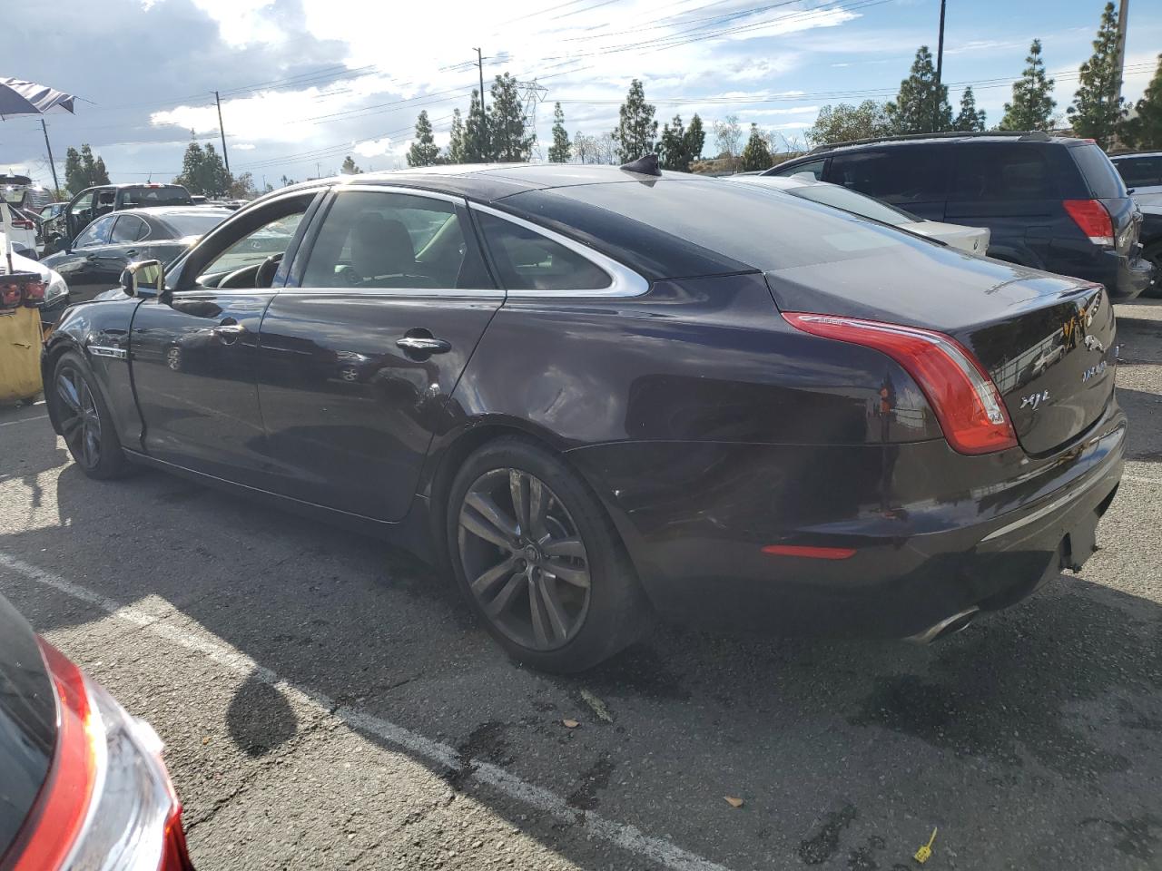 Obraz 2 z 2013 JAGUAR XJL PORTFOLIO 2013 z VIN SAJWA2G11DLV57796
