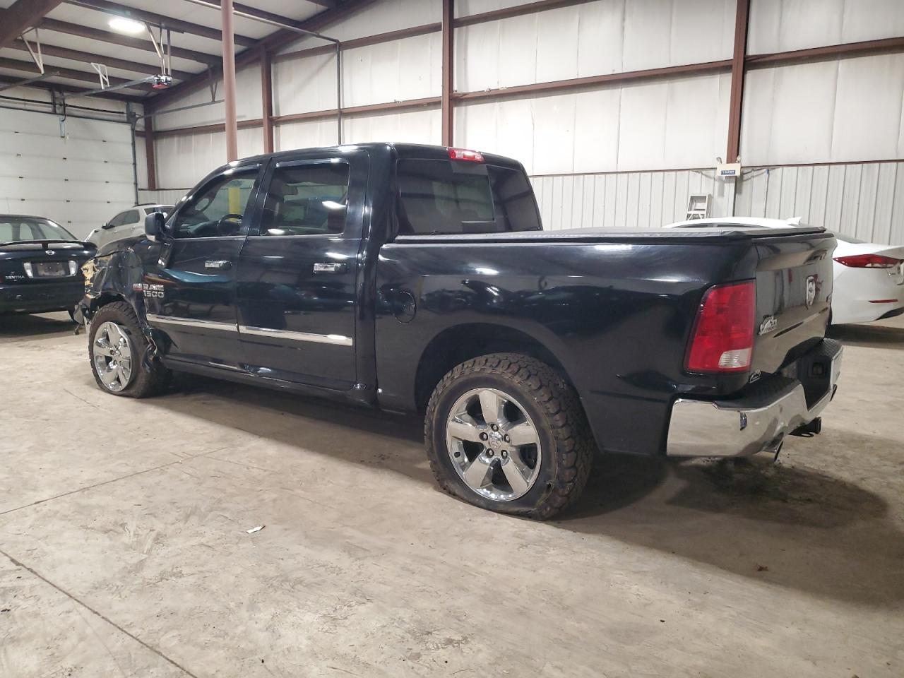 Изображение 2 2015 RAM 1500 SLT 2015 с VIN 3C6RR7LT3FG595272