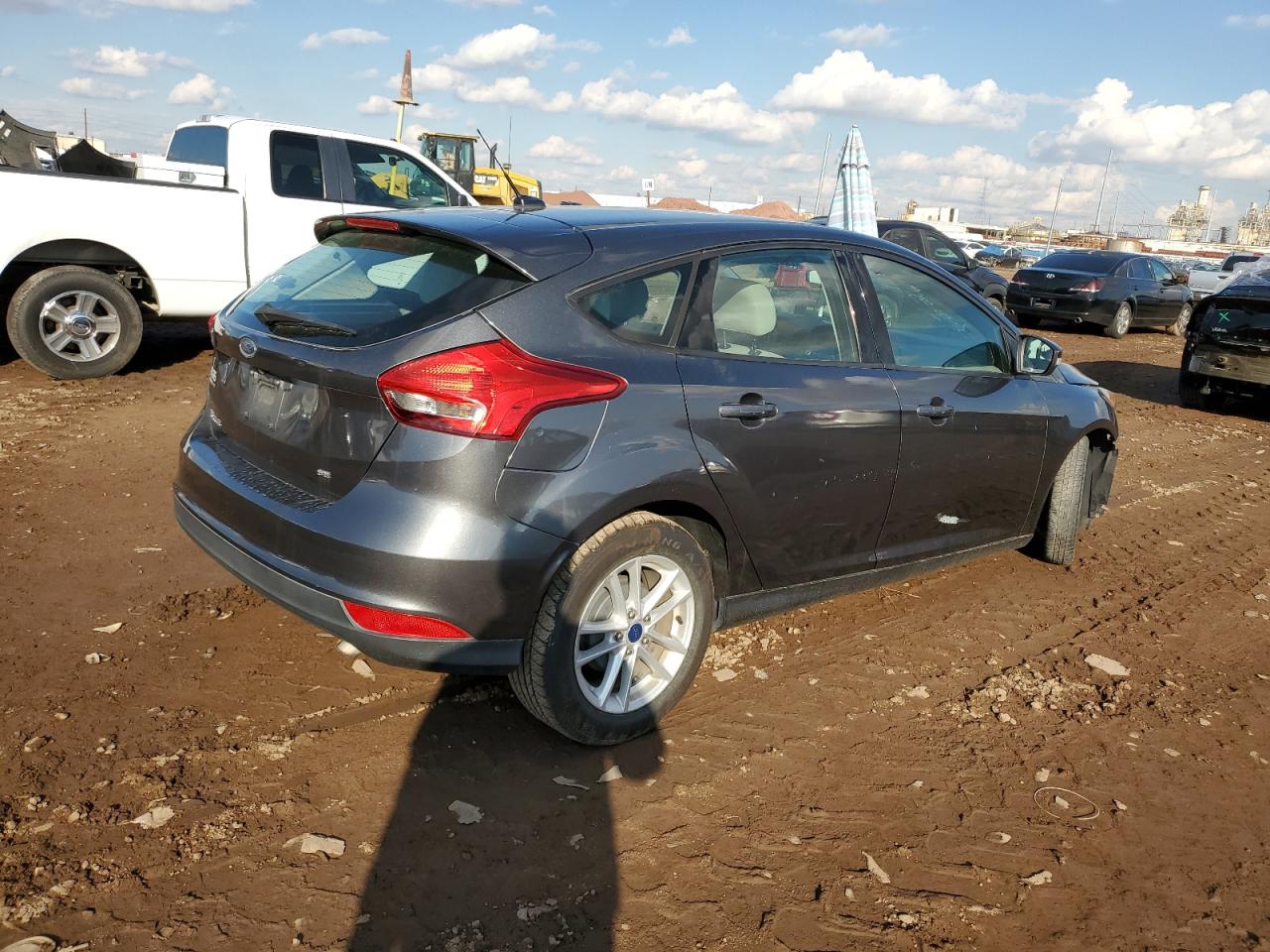 Изображение 3 2015 FORD FOCUS SE 2015 с VIN 1FADP3K21FL203893