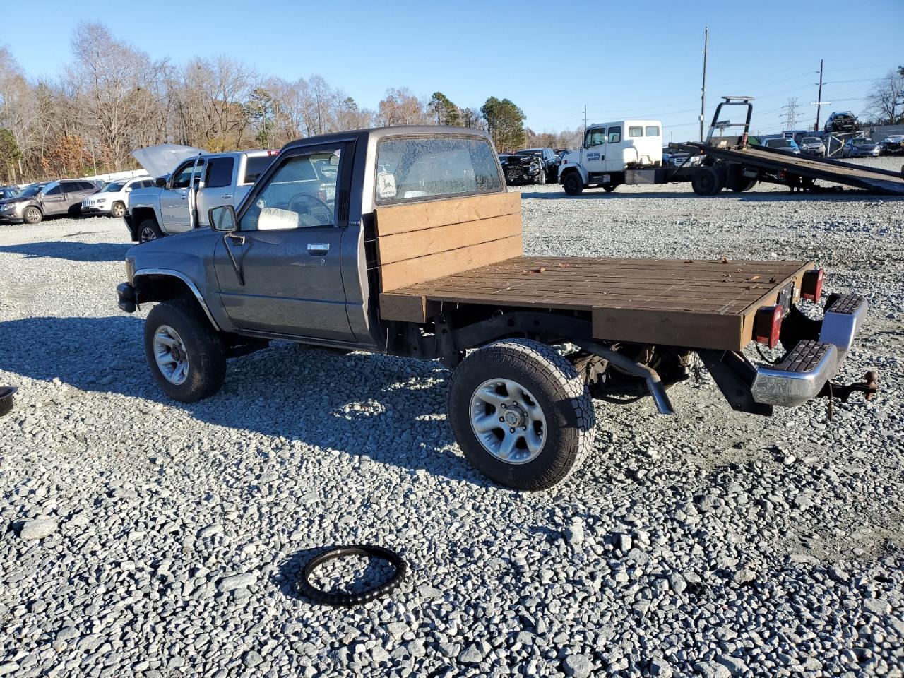 Image 2 of 1987 TOYOTA PICKUP RN63 STD 1987 with VIN JT4RN63R7H5026597