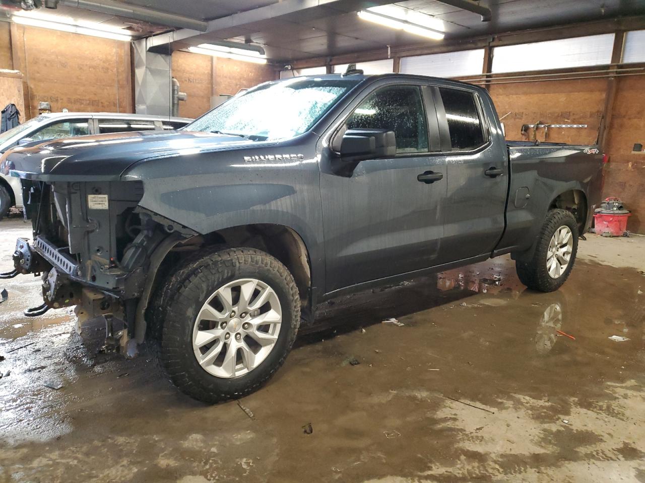 Image 1 of 2020 CHEVROLET SILVERADO K1500 CUSTOM 2020 with VIN 1GCRYBEF8LZ374591