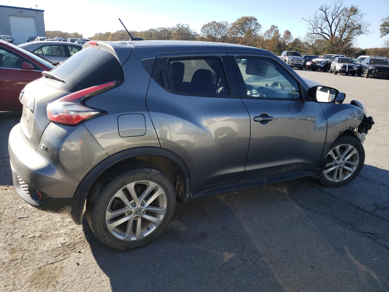 Изображение 3 2015 NISSAN JUKE S 2015 с VIN JN8AF5MR6FT506842