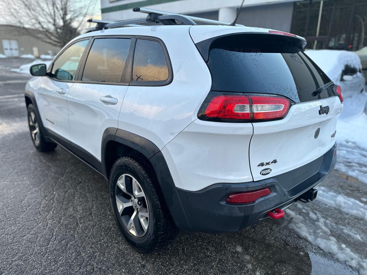 Image 3 of 2014 JEEP CHEROKEE TRAILHAWK 2014 with VIN 1C4PJMBS1EW111355