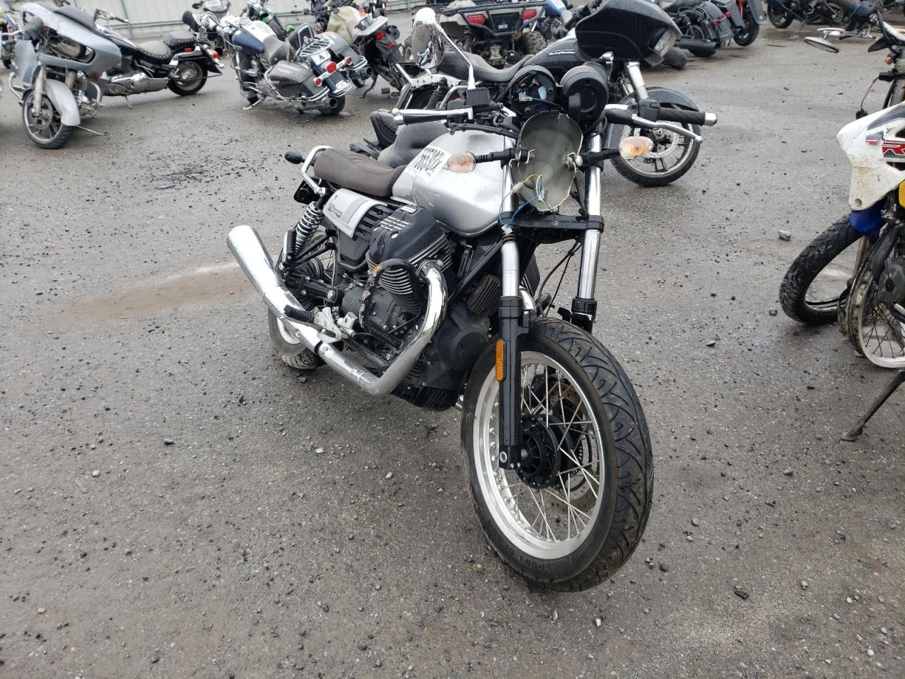 Изображение 2019 MOTO GUZZI V7 III 2019