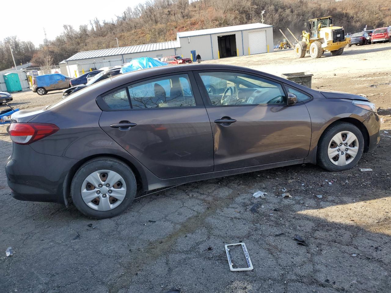 Image 3 of 2017 KIA FORTE LX 2017 with VIN 3KPFK4A78HE123670