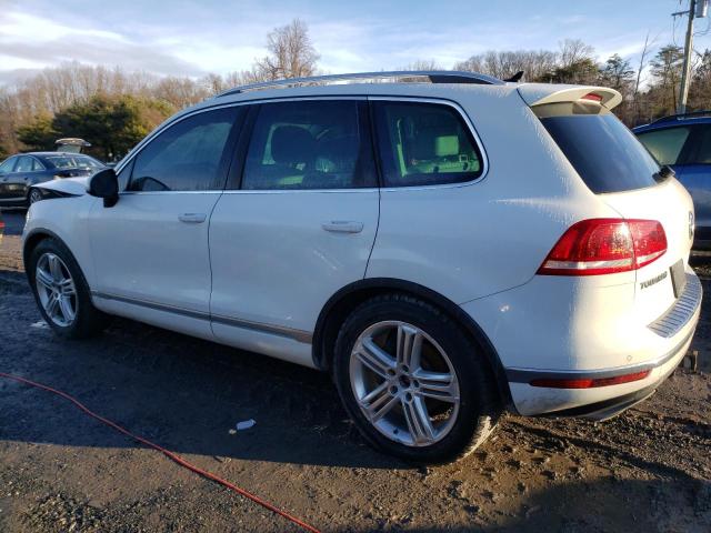 Image 2 of 2015 VOLKSWAGEN TOUAREG V6 TDI 2015 with VIN WVGEP9BP8FD006982