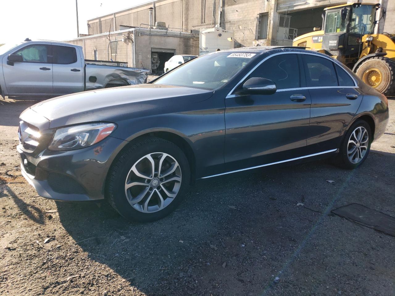 Изображение 1 Mercedes-Benz C 300 4Matic 2015 с VIN 55SWF4KB4FU030061