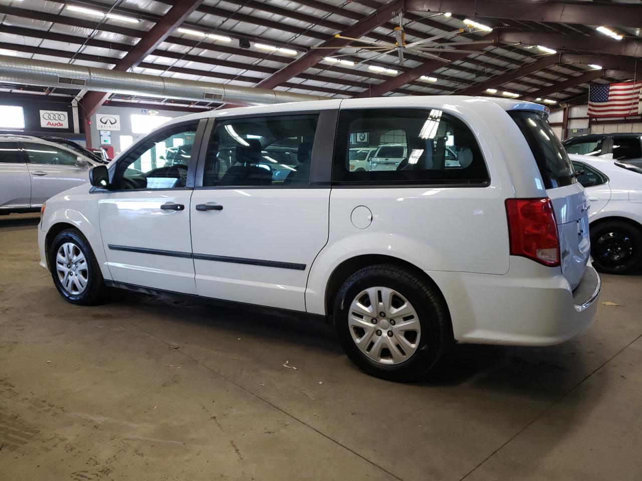 Изображение 2 2016 DODGE GRAND CARAVAN SE 2016 с VIN 2C4RDGBG8GR236460